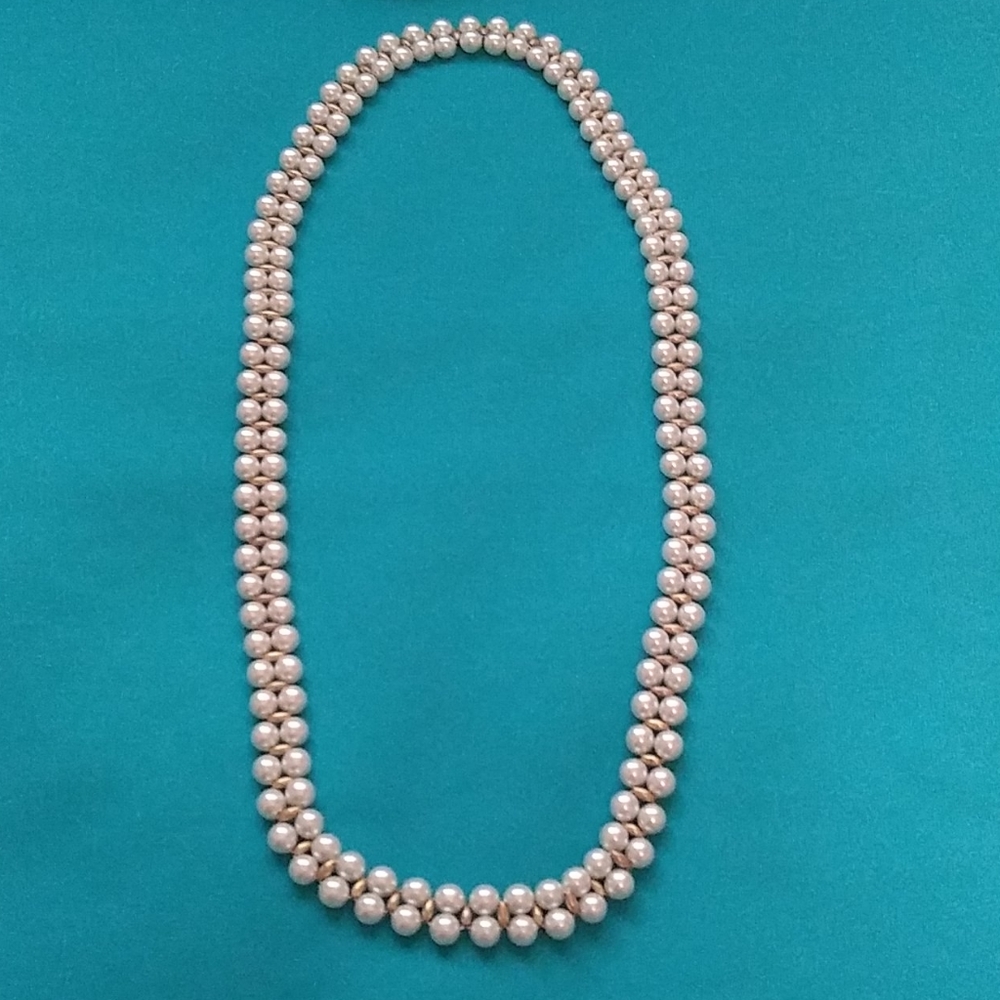 FAUX PEARL 30" NECKLACE